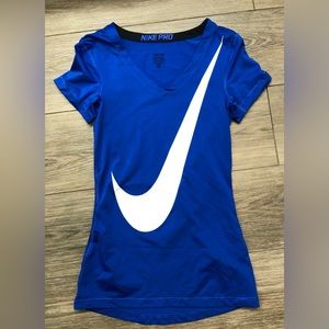 Womens Nike Pro top